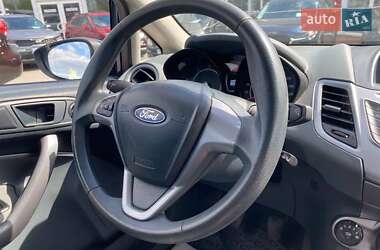 Хэтчбек Ford Fiesta 2011 в 