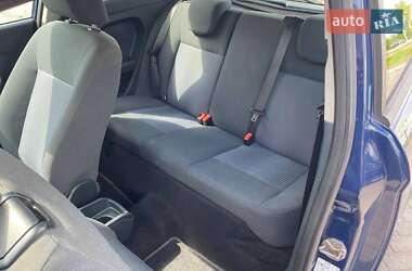 Хэтчбек Ford Fiesta 2011 в 