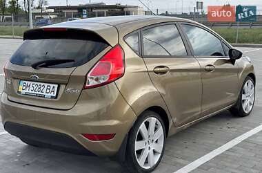 Хэтчбек Ford Fiesta 2013 в 