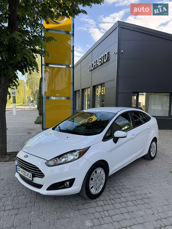 Седан Ford Fiesta 2017 в 