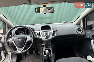 Хетчбек Ford Fiesta 2011 в 