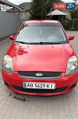 Хэтчбек Ford Fiesta 2007 в 