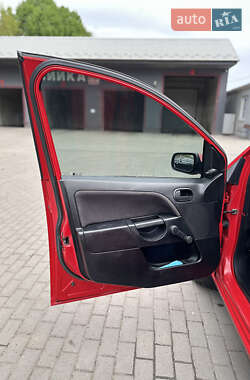 Хэтчбек Ford Fiesta 2007 в 