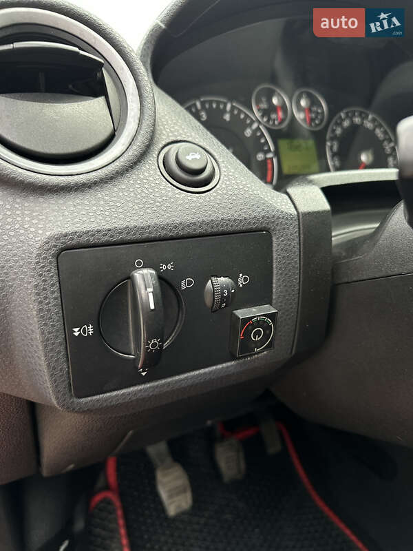 Хэтчбек Ford Fiesta 2007 в Хмельнике фото 27 Хэтчбек Ford Fiesta 2007 в Хмельнике