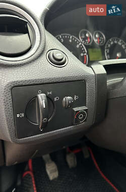 Хэтчбек Ford Fiesta 2007 в 