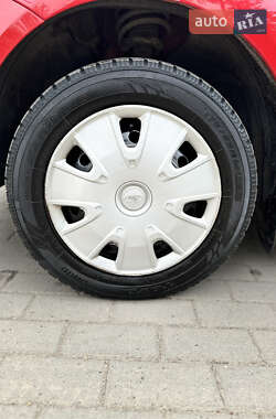 Хэтчбек Ford Fiesta 2007 в 