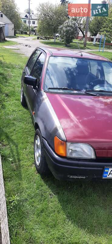 Хэтчбек Ford Fiesta 1989 в Луцке