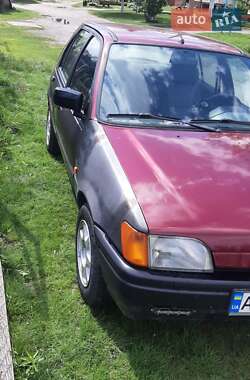 Хетчбек Ford Fiesta 1989 в 