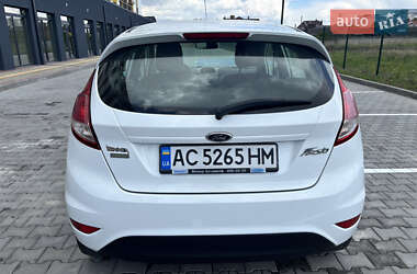 Хэтчбек Ford Fiesta 2014 в 