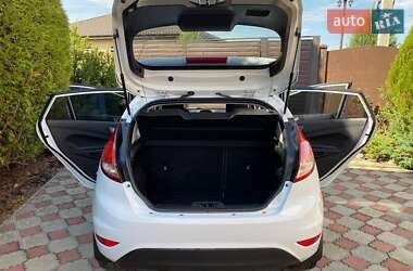 Хетчбек Ford Fiesta 2013 в 