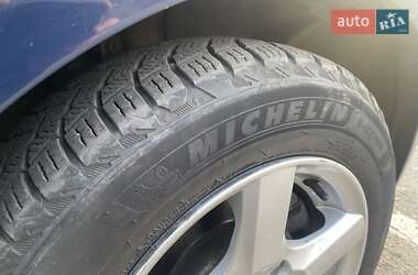 Хетчбек Ford Fiesta 2011 в 