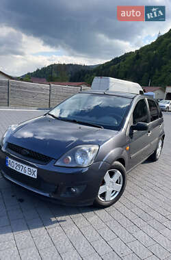 Хэтчбек Ford Fiesta 2008 в 