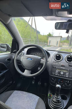 Хэтчбек Ford Fiesta 2008 в 