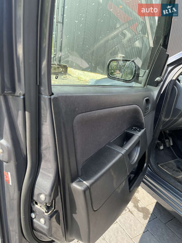 Хэтчбек Ford Fiesta 2008 в Межгорье