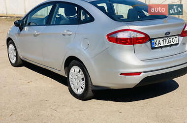 Седан Ford Fiesta 2019 в 