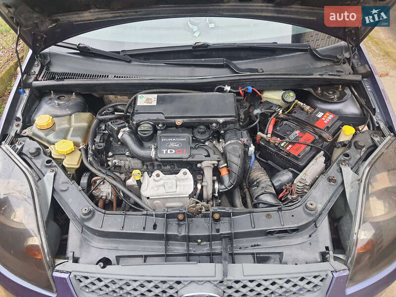 Хэтчбек Ford Fiesta 2006 в Славуте фото 5 Хэтчбек Ford Fiesta 2006 в Славуте