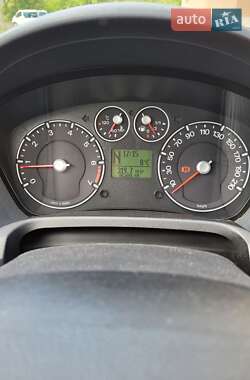 Хэтчбек Ford Fiesta 2008 в 