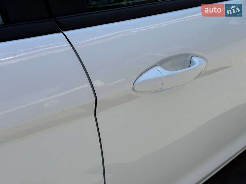 Хэтчбек Ford Fiesta 2010 в Днепре