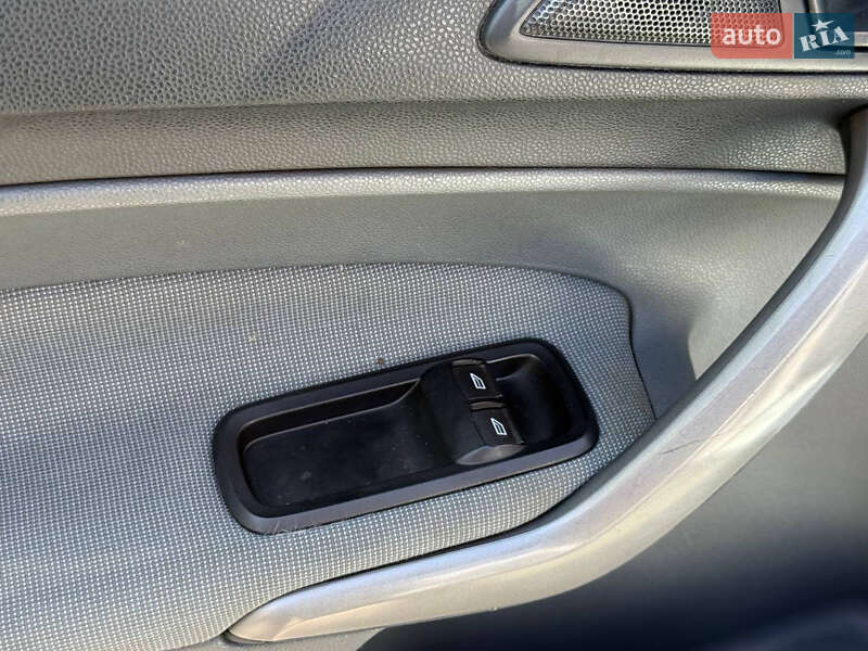 Хэтчбек Ford Fiesta 2010 в Днепре