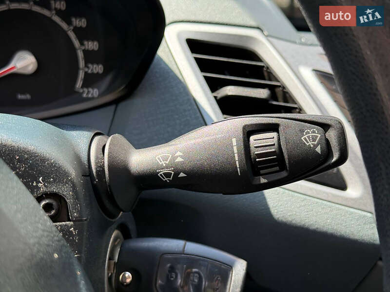 Хэтчбек Ford Fiesta 2010 в Днепре