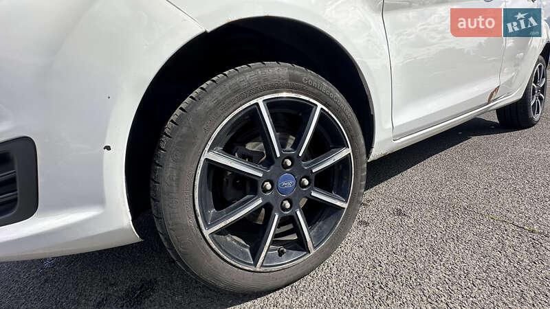 Седан Ford Fiesta 2017 в Киеве фото 17 Седан Ford Fiesta 2017 в Киеве