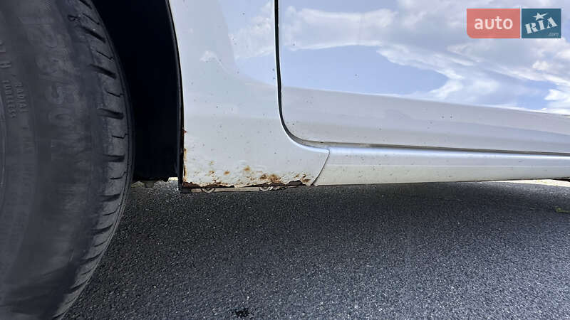 Седан Ford Fiesta 2017 в Киеве фото 27 Седан Ford Fiesta 2017 в Киеве