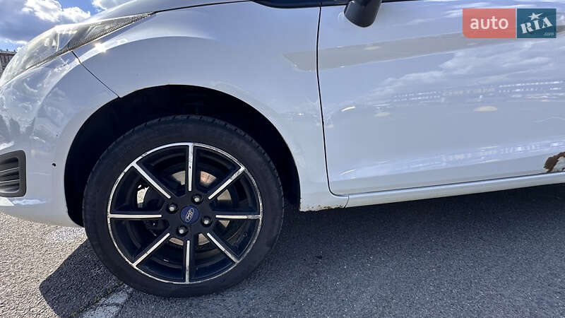 Седан Ford Fiesta 2017 в Киеве фото 30 Седан Ford Fiesta 2017 в Киеве