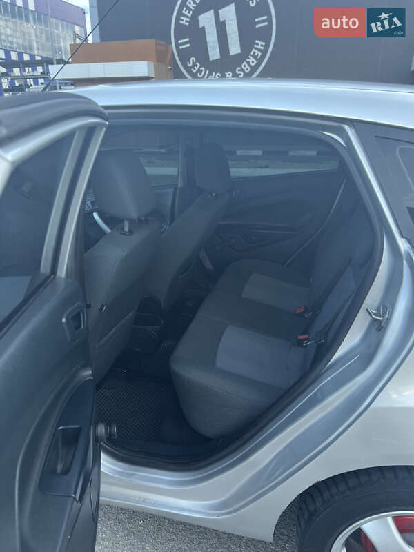 Хэтчбек Ford Fiesta 2011 в Днепре фото 9 Хэтчбек Ford Fiesta 2011 в Днепре
