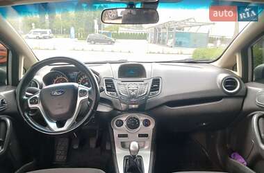 Хэтчбек Ford Fiesta 2017 в 