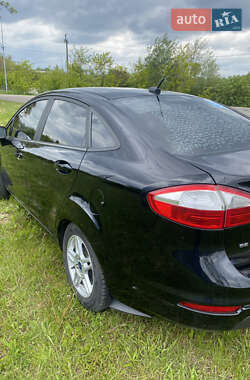 Седан Ford Fiesta 2017 в 