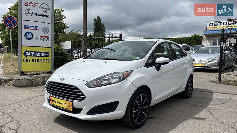 Седан Ford Fiesta 2017 в 