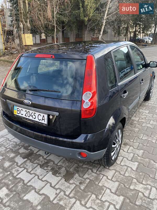Хэтчбек Ford Fiesta 2008 в 