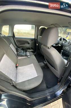 Хэтчбек Ford Fiesta 2008 в 