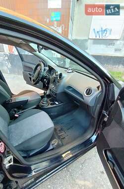 Хэтчбек Ford Fiesta 2008 в 