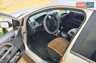 Хэтчбек Ford Fiesta 2007 в 