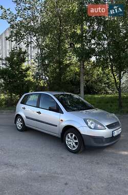 Хэтчбек Ford Fiesta 2005 в Харькове