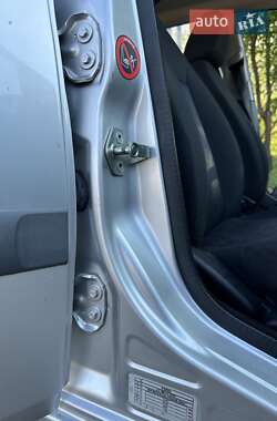 Хэтчбек Ford Fiesta 2005 в 