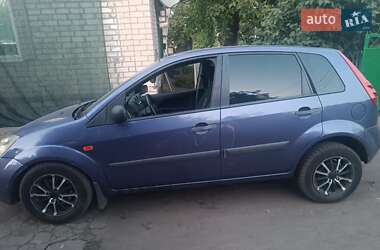 Хэтчбек Ford Fiesta 2006 в 
