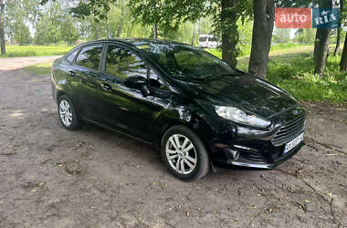 Седан Ford Fiesta 2014 в 