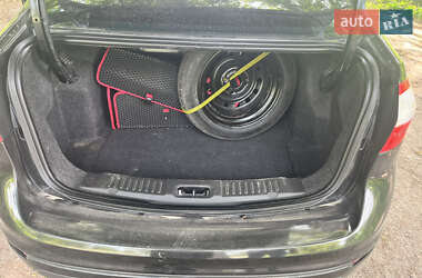 Седан Ford Fiesta 2014 в 