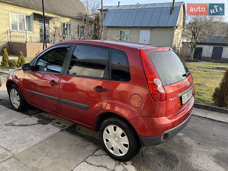 Хетчбек Ford Fiesta 2006 в Дунаївцях