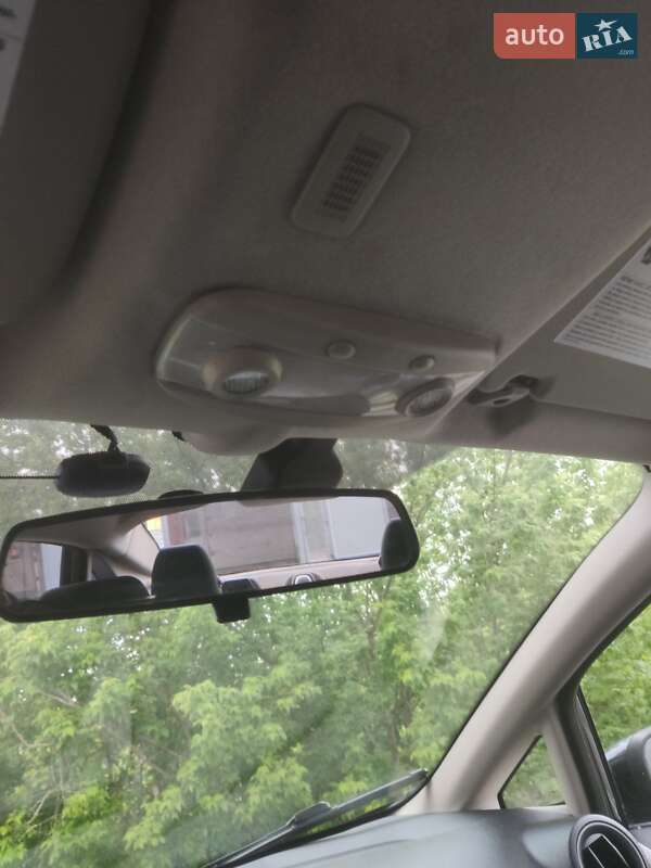 Седан Ford Fiesta 2014 в Харькове фото 19 Седан Ford Fiesta 2014 в Харькове