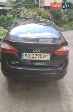 Седан Ford Fiesta 2014 в 