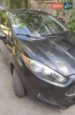 Седан Ford Fiesta 2014 в 