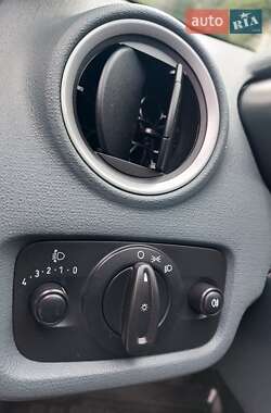 Хетчбек Ford Fiesta 2011 в 
