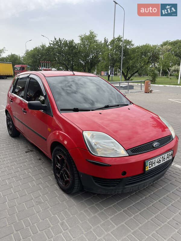 Хэтчбек Ford Fiesta 2005 в Одессе