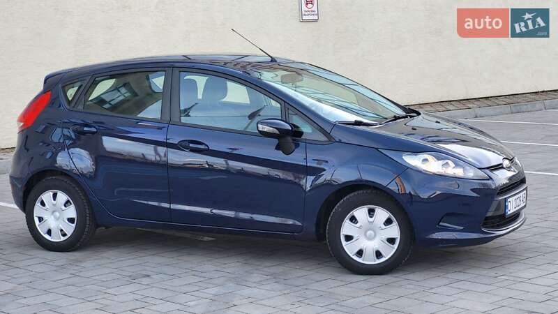 Хэтчбек Ford Fiesta 2011 в Стрые