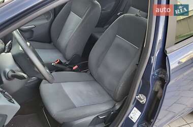 Хетчбек Ford Fiesta 2011 в 