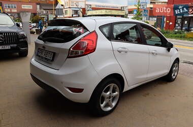 Хэтчбек Ford Fiesta 2017 в 