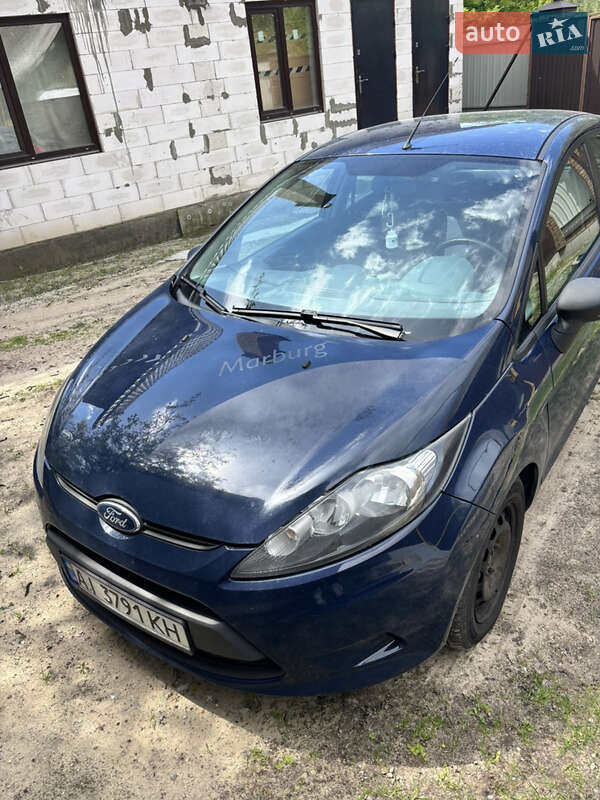 Хэтчбек Ford Fiesta 2011 в Киеве фото 3 Хэтчбек Ford Fiesta 2011 в Киеве